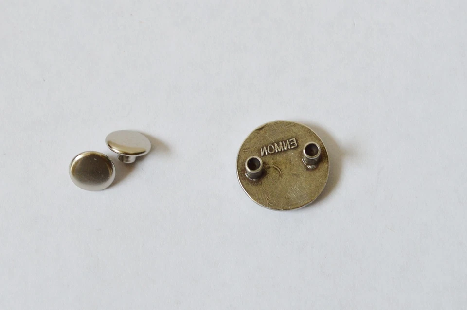 Nuovo Stati Uniti Air Force USAF Rivetback Concho 1.6cm Enmon Argento - Immagine 2 di 2