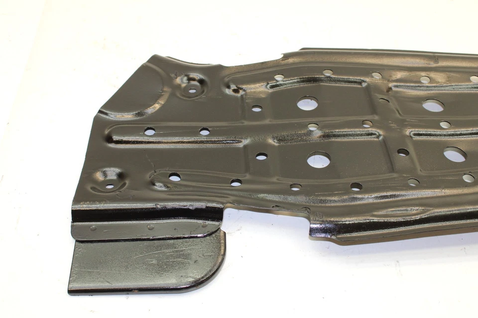 1988 Suzuki Quadrunner 250 Oem Center Skid Plate 42560-19B03 AS18 - Image 3 of 4