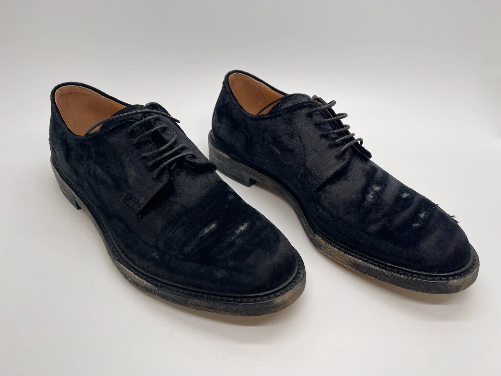 MAISON MARGIELA Derby in velluto nero velluto lavato con pietra pre distressed $1020
