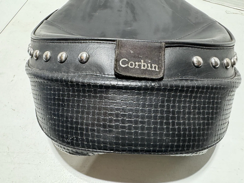 Harley Davidson Dyna/Wide Glide Corbin Solo Seat 1996-2003 - cuero negro Foto 2 de 4
