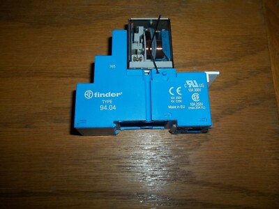 Finder Type 94.04 10A 250V RELAY, 24V, With 55.34.9024.0040 Overload