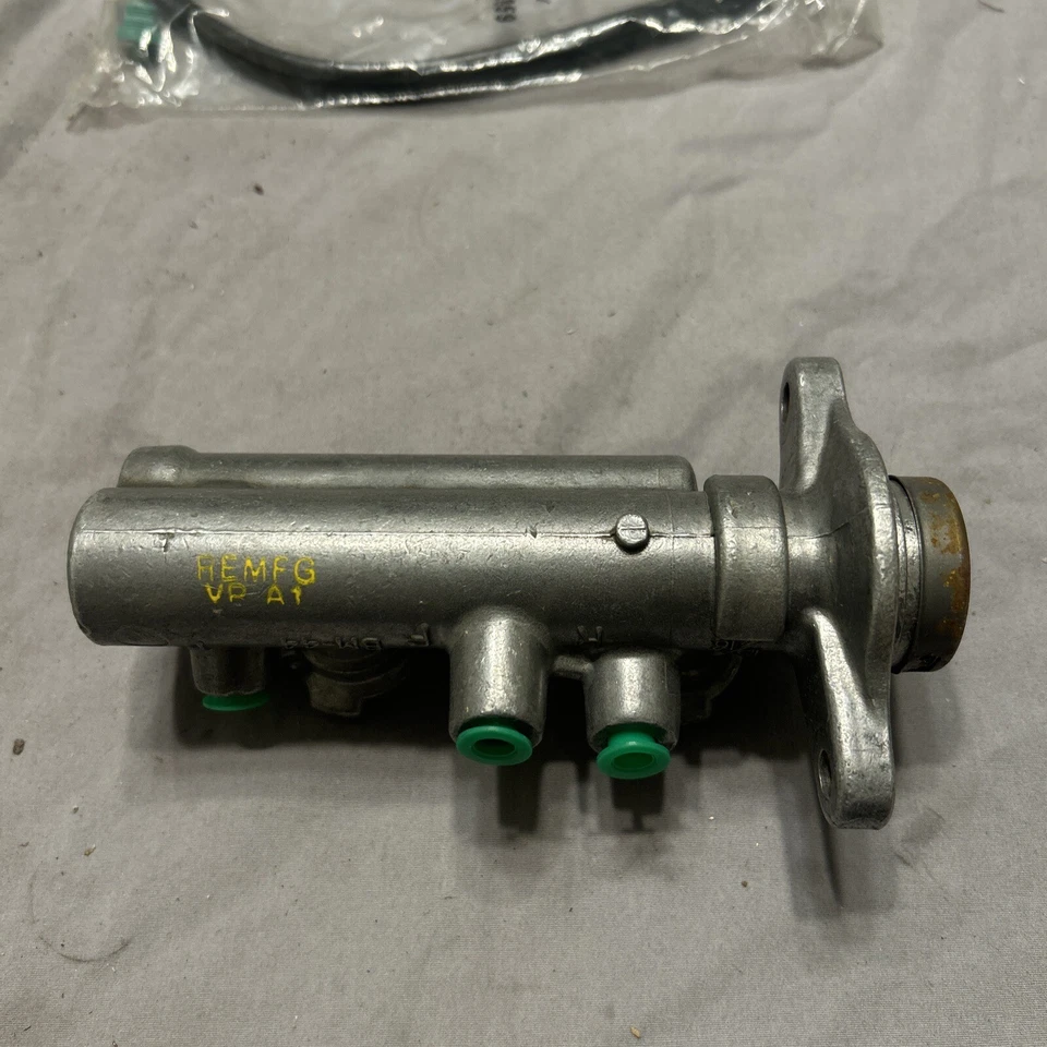 CILINDRO DE FRENO MAESTRO BENDIX REMAN R12160 PARA NISSAN 1985-1986 y Jaguar 1981 Foto 3 de 4