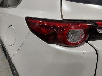 Used Left Tail Light Assembly fits: 2019 Mazda CX-9 quarter panel mounted Left G