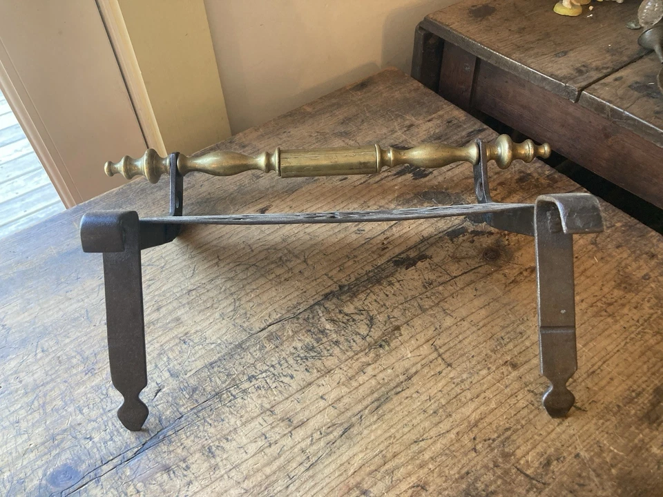 Antigua chimenea de latón de hierro forjado primitivo del siglo XIX hogar colgante remache Foto 4 de 4