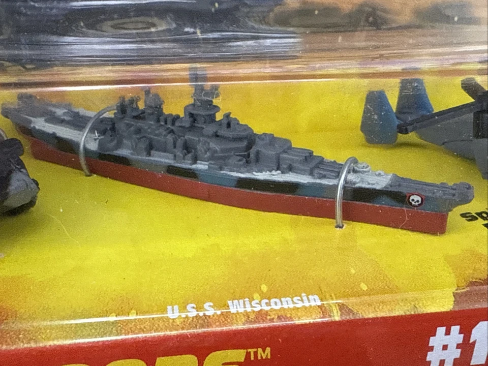 Micro Machines Military #12 1993 Black Widow Brigade Panzer Wisconsin Osprey Spe Foto 3 de 4