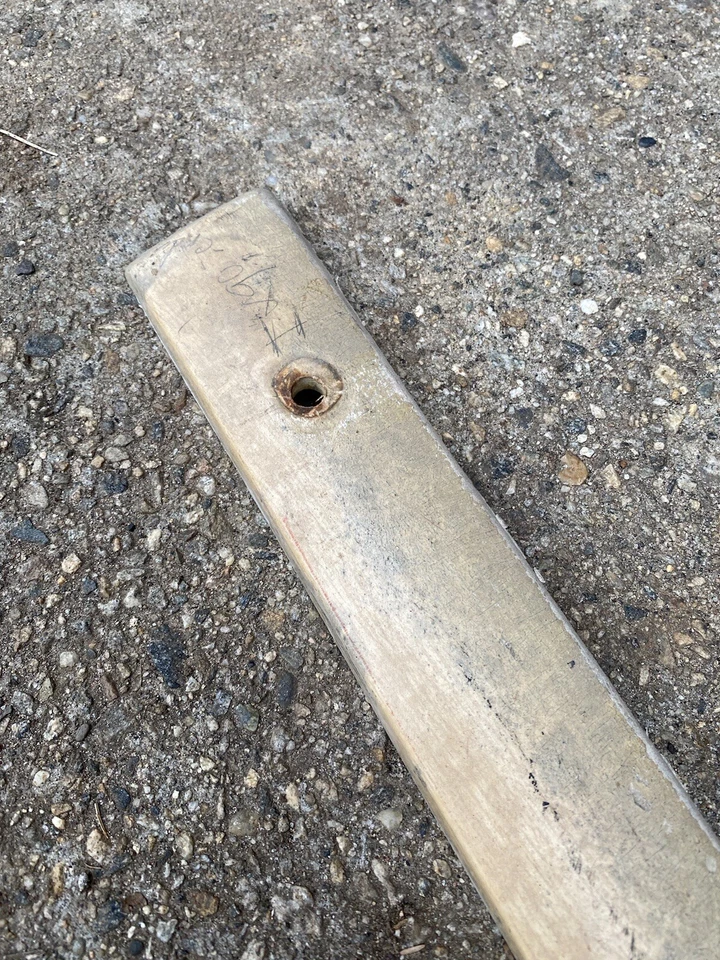 1963 年福特 Country Squire LH 后门成型表面 AB-7125427-A — 第 2/4 张图片