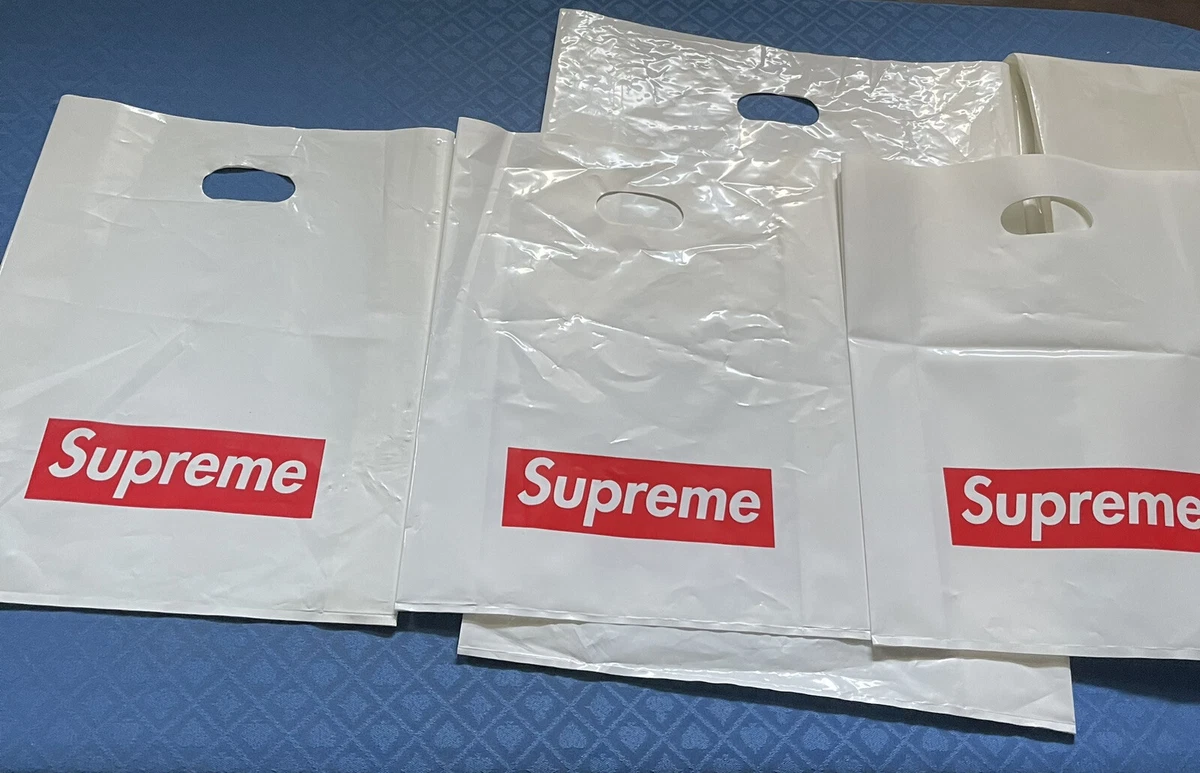 Fake supreme plastic bag outlet