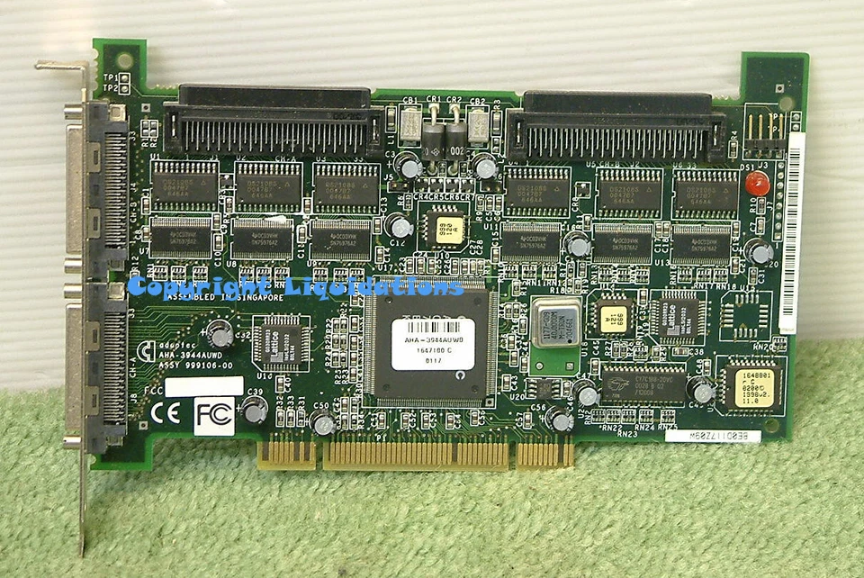 Adaptec AHA-3940AUWD SCSI PCI Differential SCSI Storage Controller - Image 2 of 3