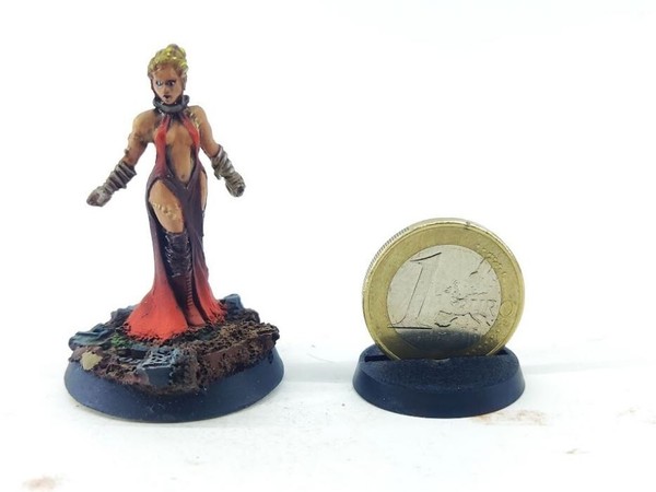 Miniatura Pintada Jahenna Female Vampire 28/32mm | Painted RPG Wargame