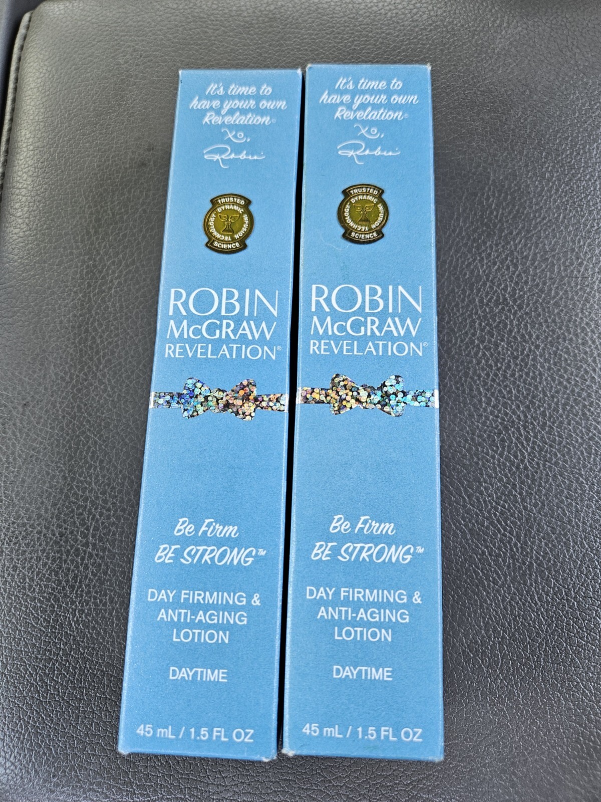 ROBIN McGRAW Revelation Day Firming Anti-Aging Lotion Daytime 45ml/1.5fl Oz Set2