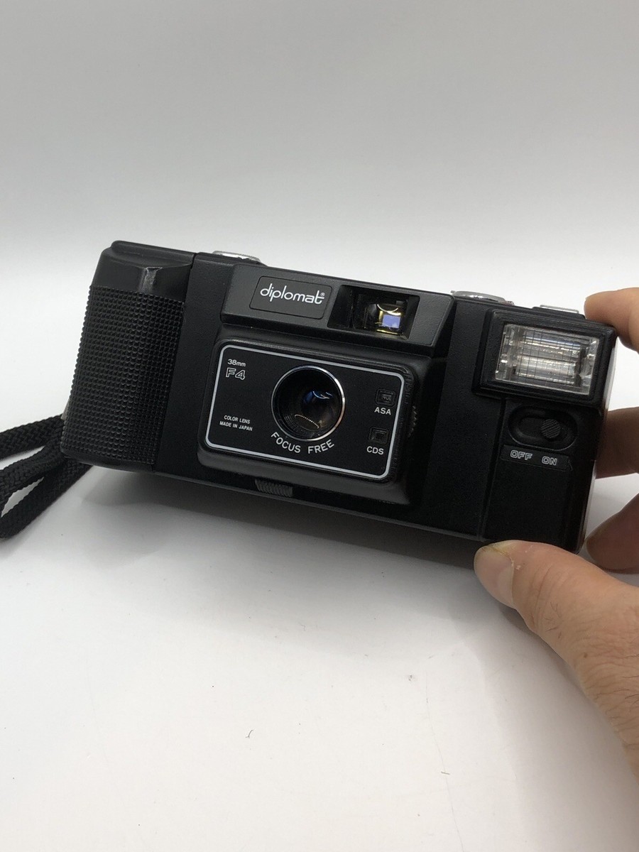 Appareil Photo Diplomat 38mm F4 – 35 Mm – Très Bon état – Pour Pièces Ou Décoration