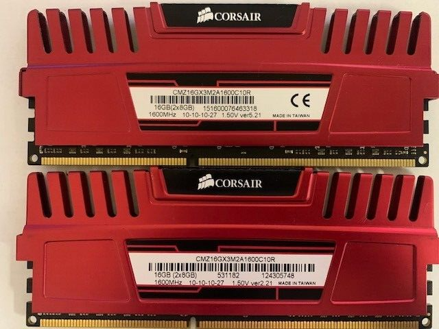 CORSAIR VENGEANCE 16GB (2X8GB) DDR3-1600MHz PC3-12800 1.5V