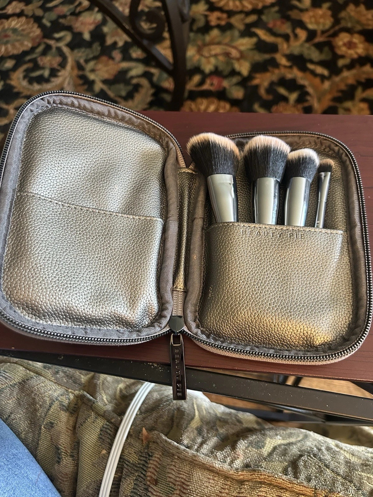 Beauty Pie Cosmetic Brush Holder Case
Opens in a new window or tab