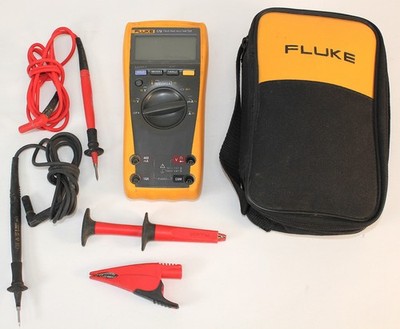 Fluke Digital Multimeter 179/EDA2 Kit   Excellent Condition