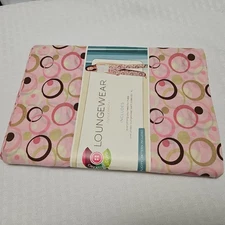 Women's Pink Lounge Pants Sewing Kit by Creative Cuts  NEW