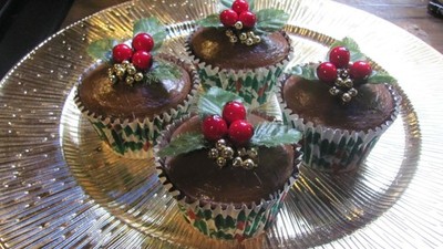 KÜNSTLICHE SCHOKOLADE WEIHNACHTEN CUPCAKES DEKORATION DISPLAY LADEN TV FILMREQUISIT