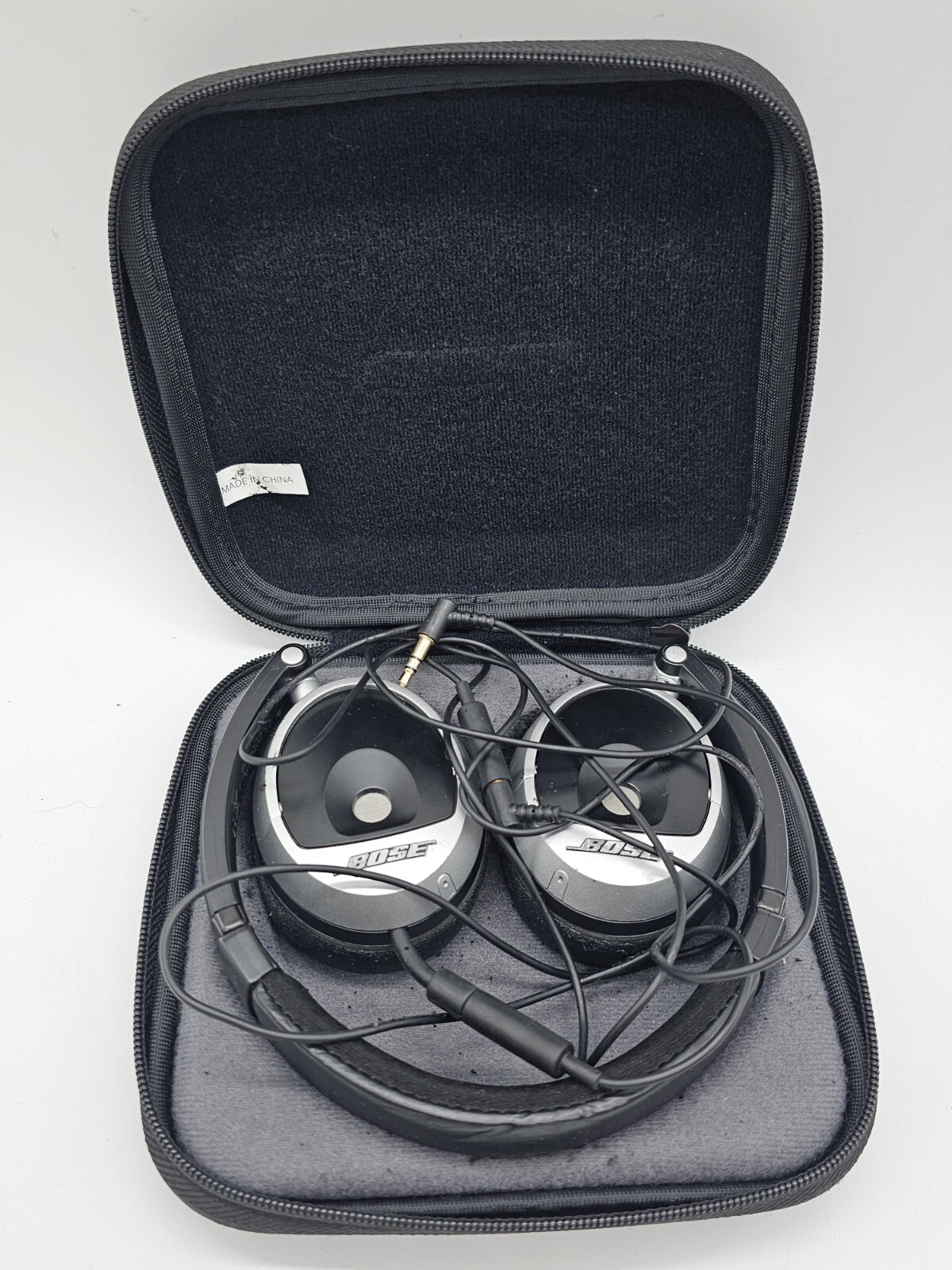 BOSE Foldable On-Ear Triport OE Headphones in Black and Silver-image