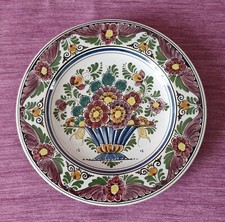 ASSIETTE POLYCHROME A POSER OU A SUSPENDRE EN FAIENCE DE DELFT - FIN XXEME