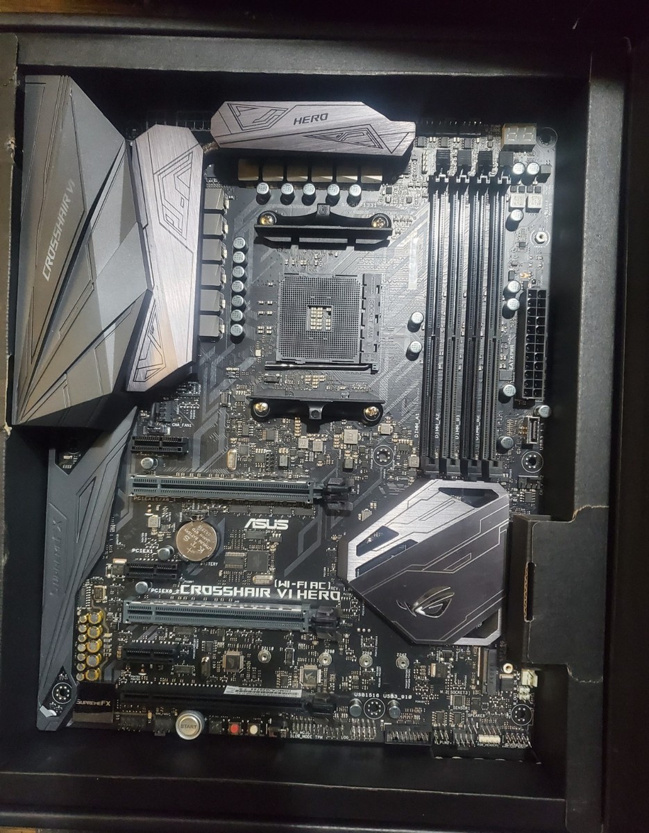 ASUS ROG CROSSHAIR VI HERO Socket AM4 AMD Motherboard - 90MB0SC0