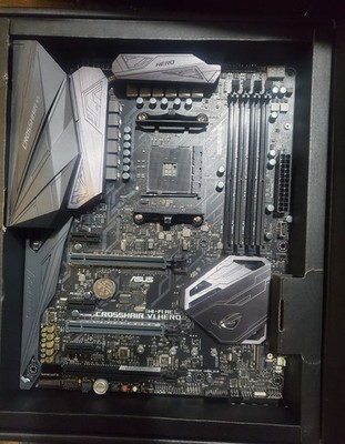 ASUS ROG CROSSHAIR VI HERO Socket AM4 AMD Motherboard - 90MB0SC0