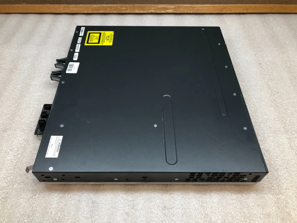 Cisco Catalyst WS-C3560X-48T-S 48-Port Gigabit Ethernet Network Switch - Image 4 of 4