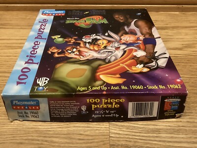Vintage 1996 Space Jam Warner Brothers Michael Jordan 100 Piece