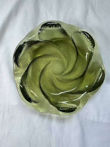 VTG MCM FENTON Swirled Textured Art Glass Freeform Green Candy Dish Ashtray EUC