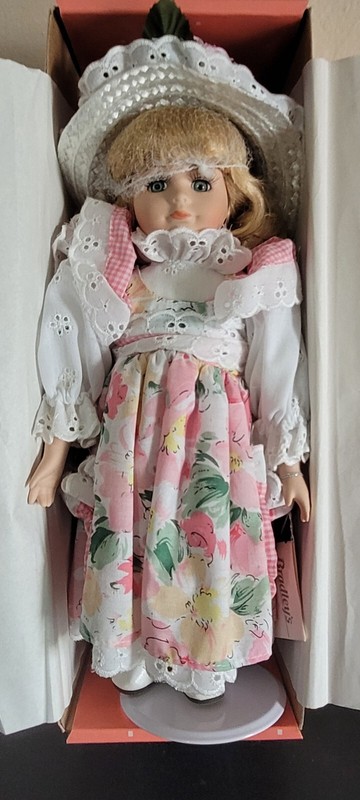 VTG Bradley’s Doll Porcelain Mary Mary Quite Contrary  UNPLAYED WITH BOX COA