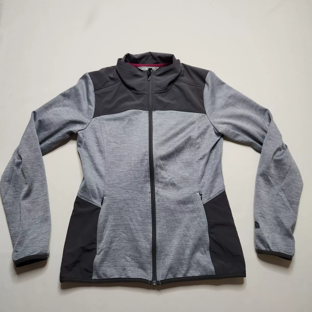 Light athletic hotsell jacket