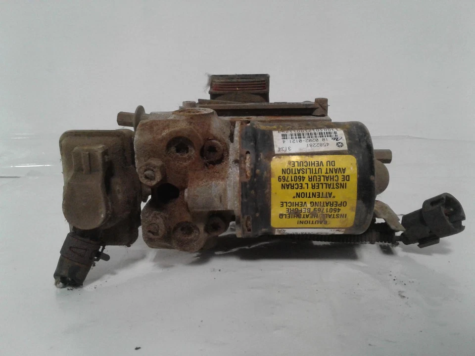 Conjunto de bomba y motor ABS usado se adapta a: conjunto Eagle Vision 1993 sin tracción c Foto 3 de 4