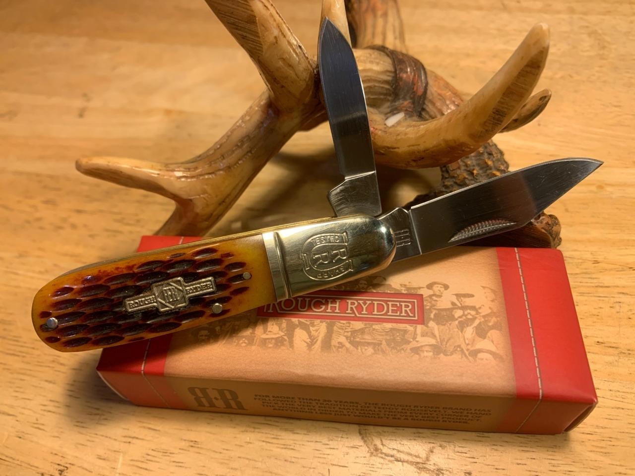 Rough Ryder Amber Jigged Bone Two Blade Barlow 3 3/8" Pocket Knife  RR201