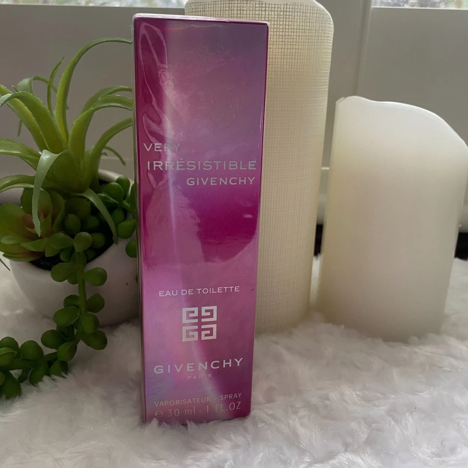 Туалетная вода-спрей Very Irresistible By Givenchy 1 унция/30 мл очень редкая оригинальная формула - Изображение 3 из 4