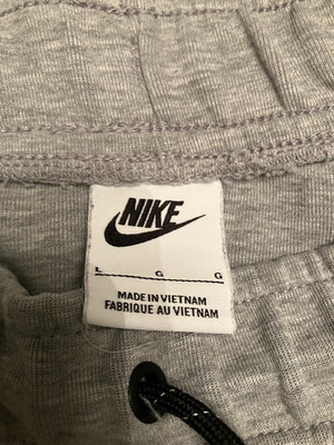 Nike Tech Fleece Men's Jogger Pants, Size L - Gray, Excellent condition