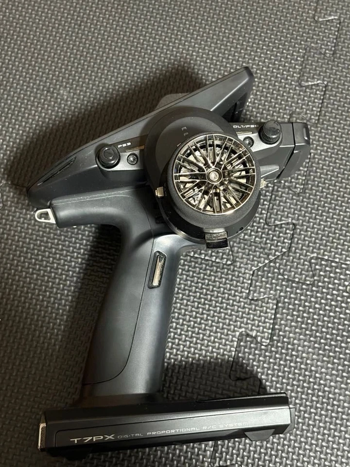 Futaba T7PX RC Transmitter Radio Controller Triple Receiver 2.4G System - Image 2 of 4