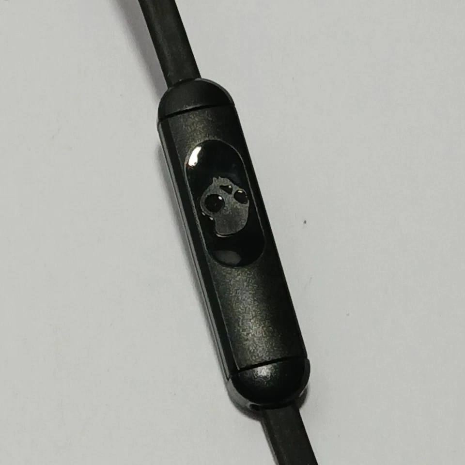 Cable de audio con conector de 3,5 mm para auriculares Skullcandy Crusher Over The Ear... Foto 2 de 3