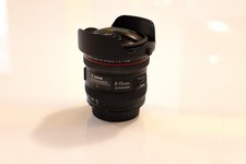 Canon EF 8-15mm f/4L Fisheye USM Zoom Lens for Canon EF Mount