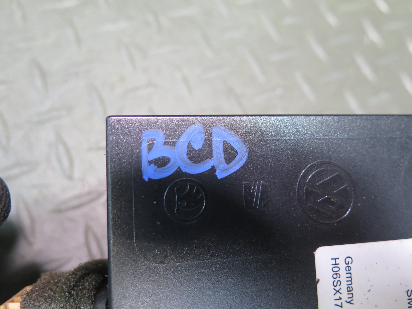 2006 BENTLEY FLYING SPUR TRUNK LID CONTROL MODULE UNIT 3W0909610E