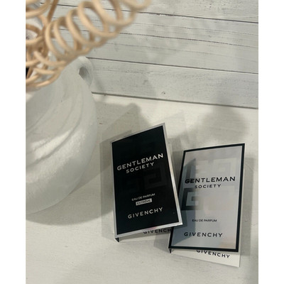 GIVENCHY GENTLEMAN SOCIETY EAU DE PARFUM & EXTREME CARDED SAMPLE SPRAY FOR MEN