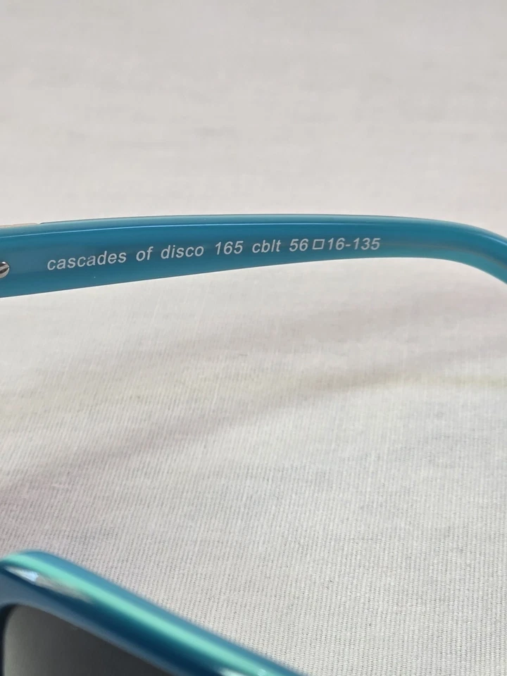 Gafas de sol Paul Frank 165 Cascades of Disco cobalto hechas a mano 56 16 135 Foto 2 de 4