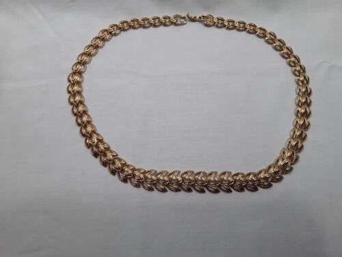 Vintage  MARVELLA  gold tone Necklace 24" long Gr… - image 1