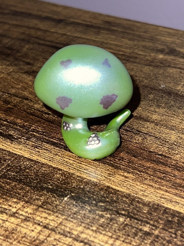 Littlest Pet Shop969Cobra SnakeGreen ShimmerBlue Dot Eyes eBay