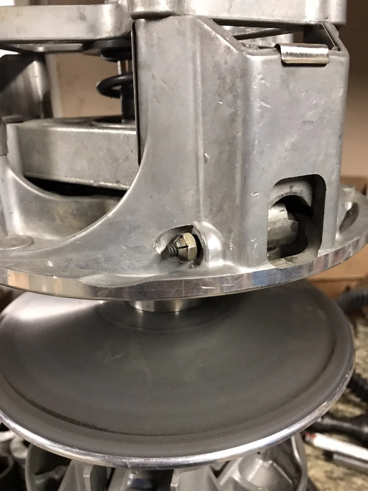 16-20 USED  POLARIS RZR TURBO XP  PRIMARY DRIVE CLUTCH  COMPLETE ! - Image 3 of 4