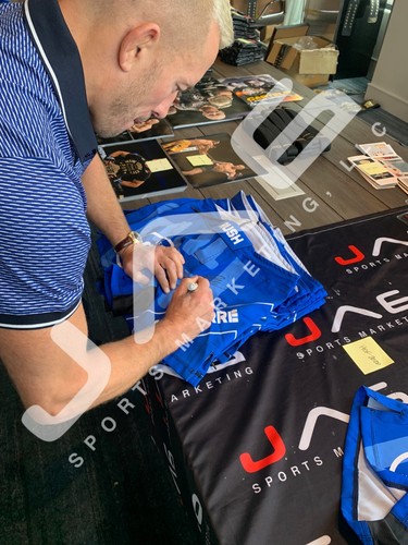 Georges St-Pierre autographed signed inscribed trunks UFC JSA Witness GSP - Picture 3 of 3