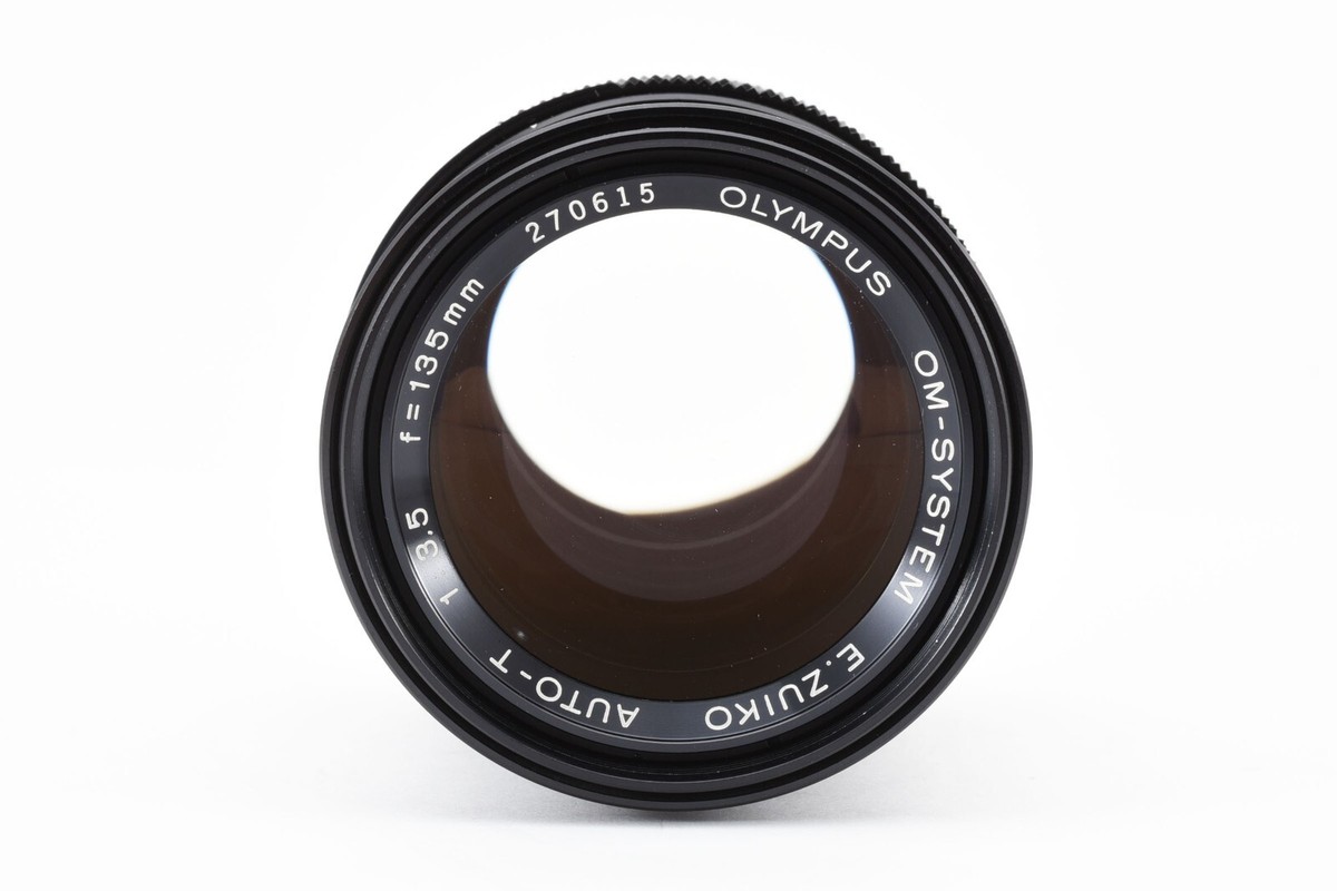 OLYMPUS E.ZUIKO AUTO-T 135mm F3.5 MF Telephoto Lens OM Mount [Near