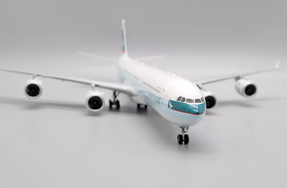 新品【JC Wings製】A340-600 キャセイパシフィック航空 1/200 JC Wings 1:200 Cathay Pacific Airbus A340-600 Diecast