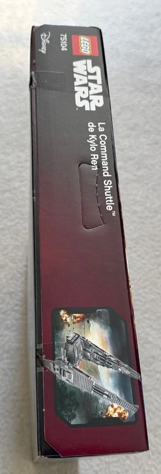 LEGO Star Wars: Kylo Ren's Command Shuttle (75104)brand new and sealed  - Image 3 of 4