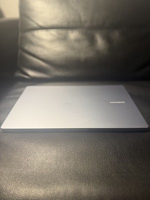 Samsung Galaxy Book4 Edge 15.6'' FHD Snapdragon X Plus 16GB RAM 512GB SSD