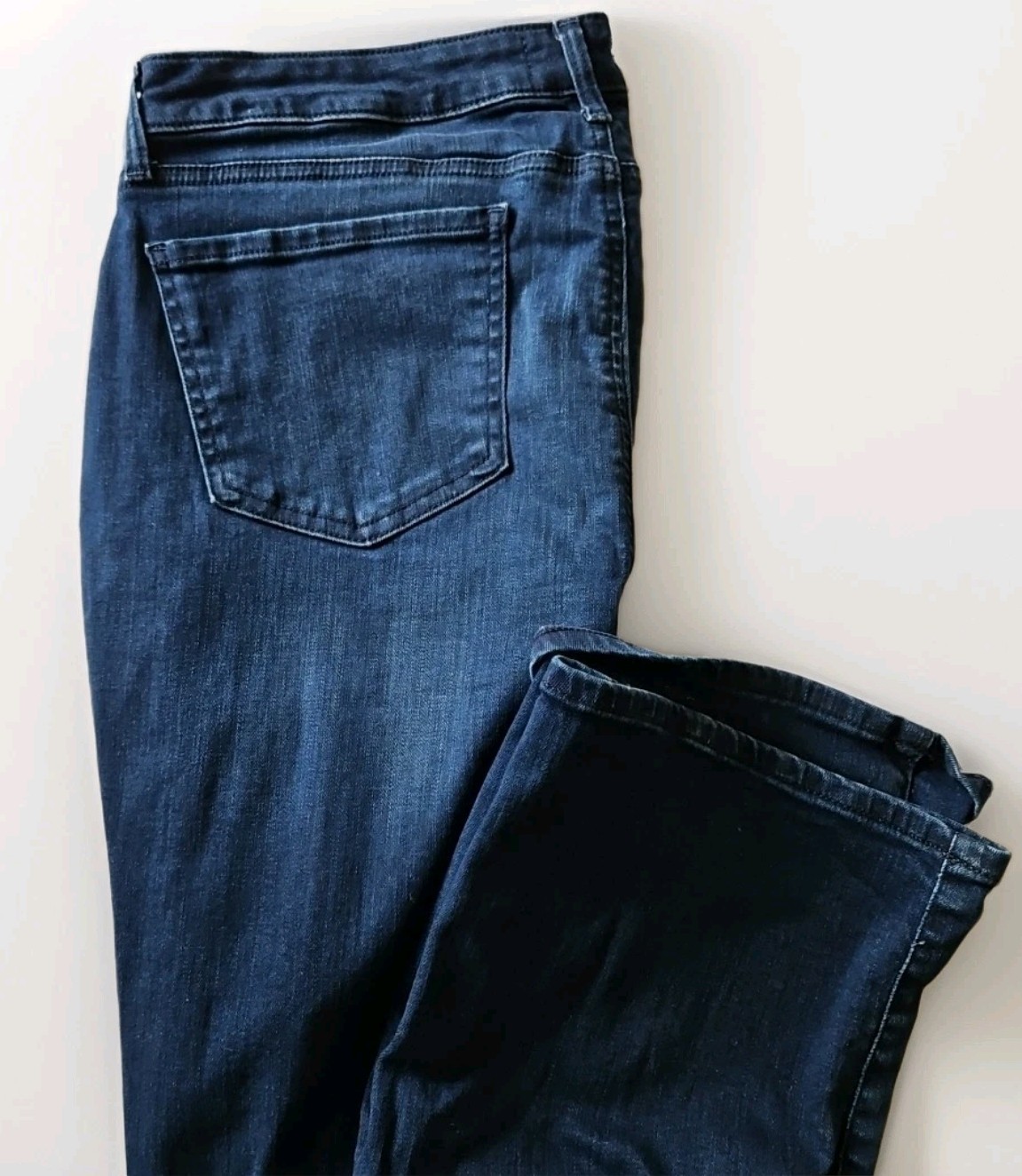12 Blue Stretch Denim Lifttuck (32x30)