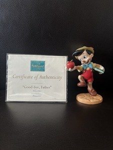 Disney WDCC Pinocchio "Good-bye, Father" Figurine