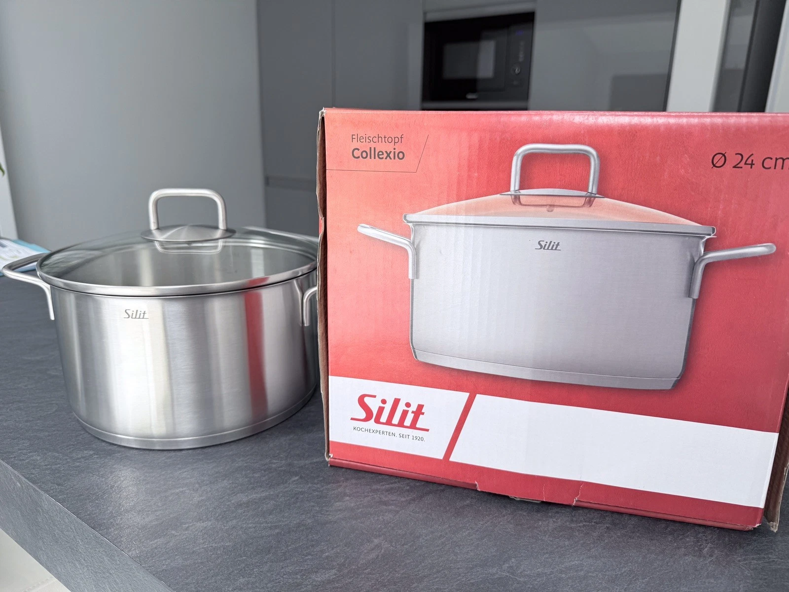 Silit High stainless steel Casserole Glass lid Pot 24cm - Universal base
Opens in a new window or ta
